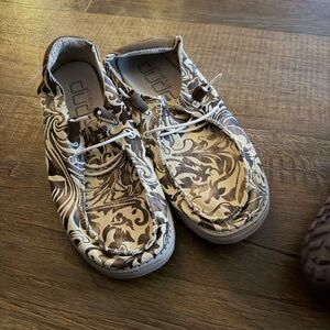 Hey Dude Women’s Leather Western Shoes